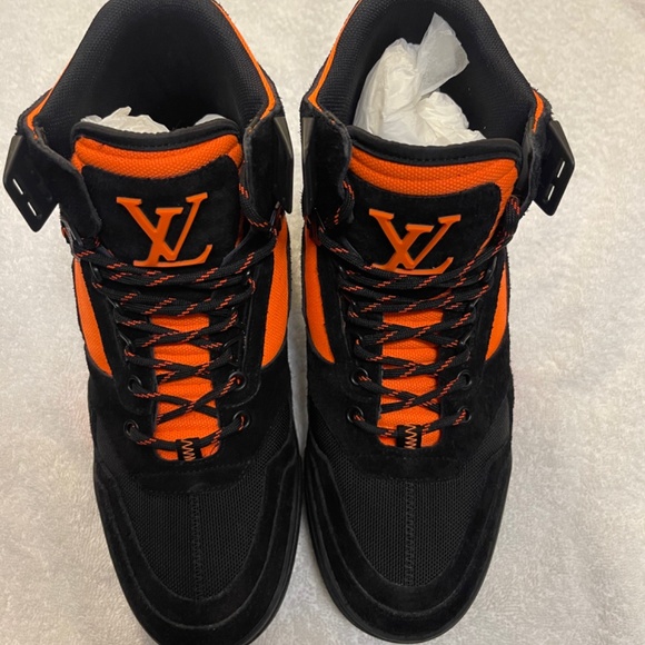 Louis Vuitton Hiking Ankle Boot - Picture 11 of 12